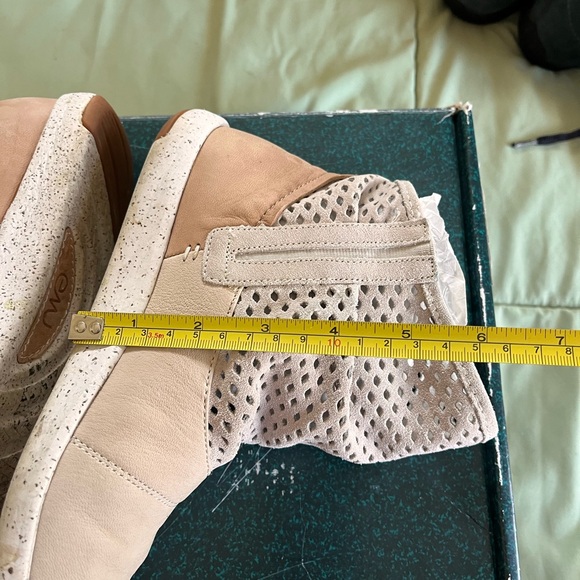 EMU Numeralla Perforated Ankle Booties - Picture 6 of 16